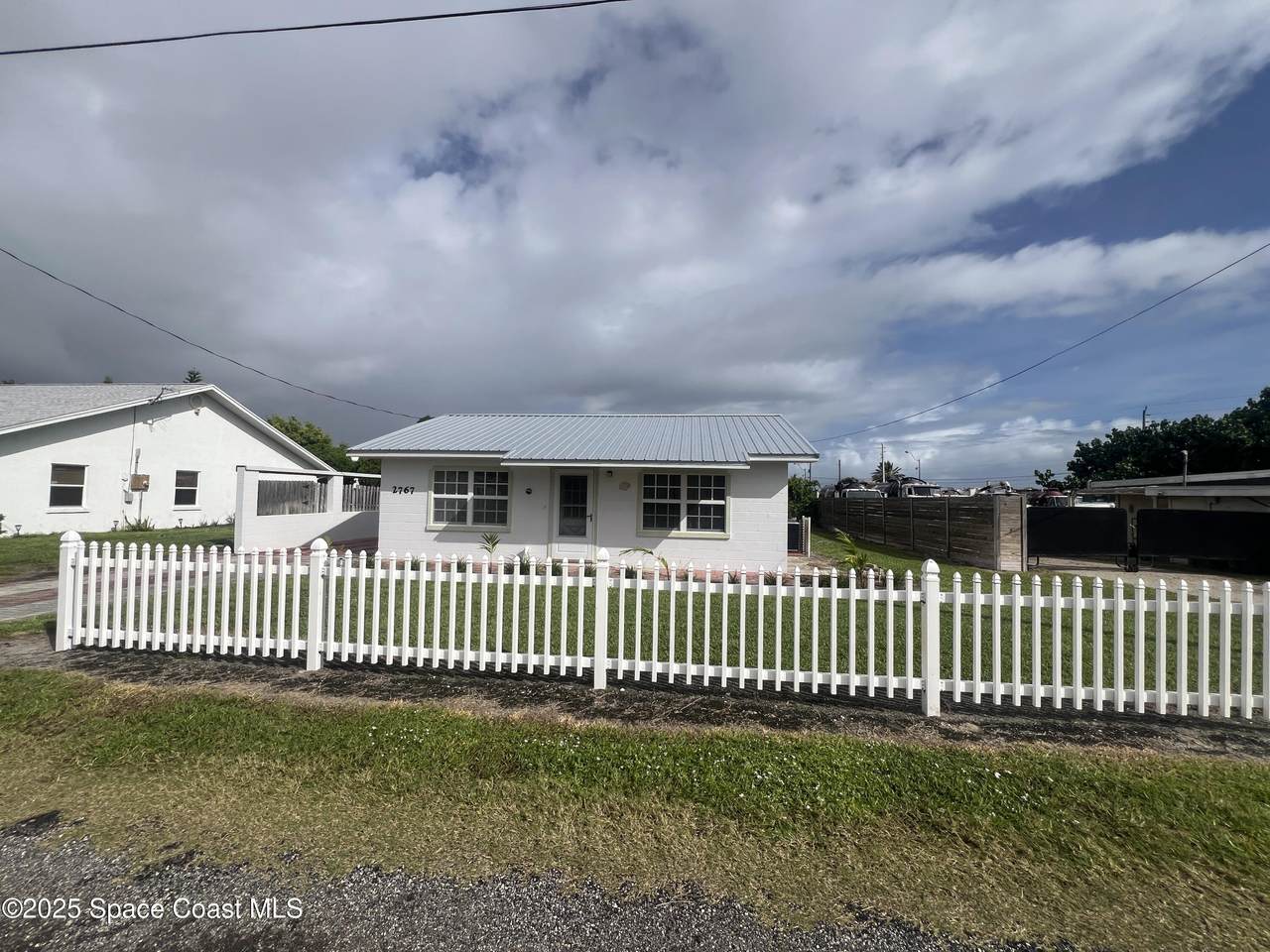 2767 Palm Drive - Photo 1