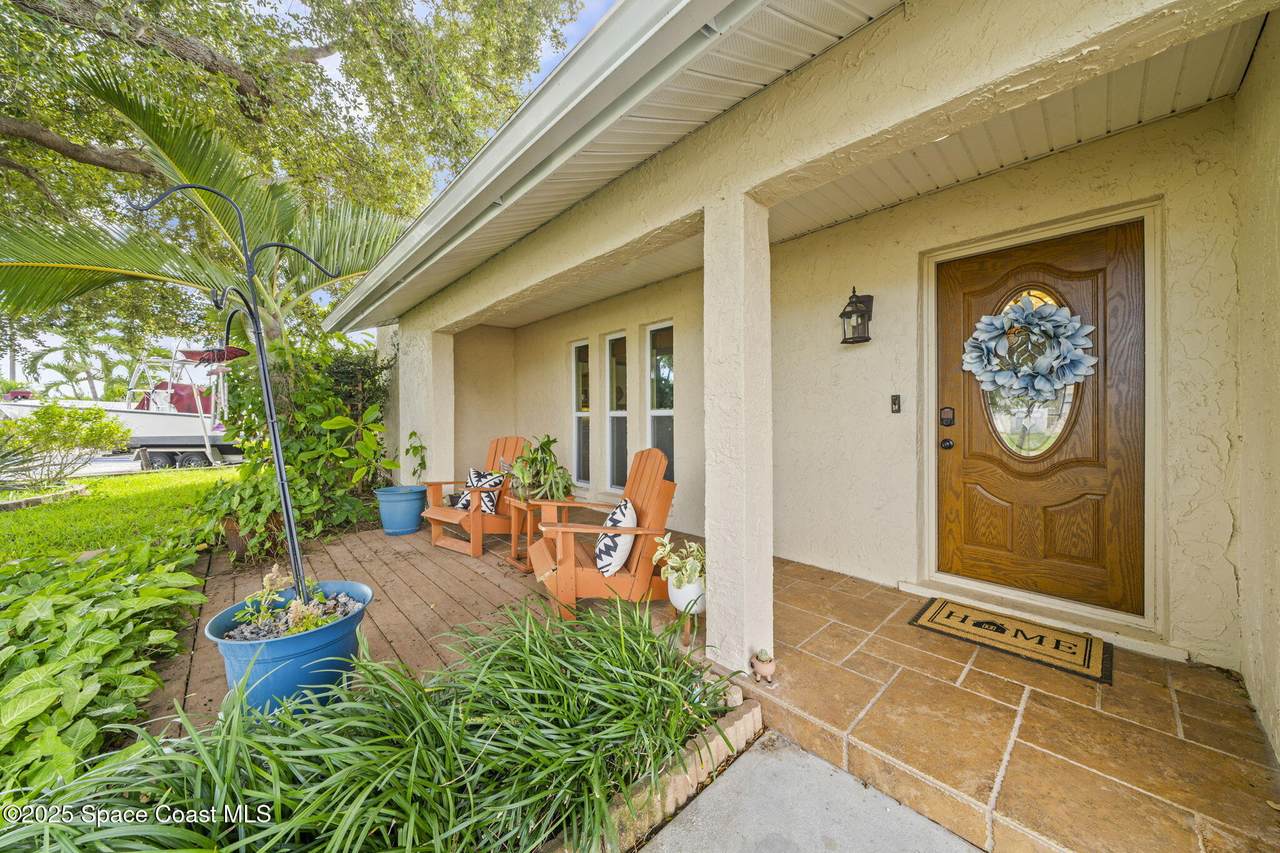 https://bt-photos.global.ssl.fastly.net/spacecoast/1280_boomver_1_1059427-2.jpg