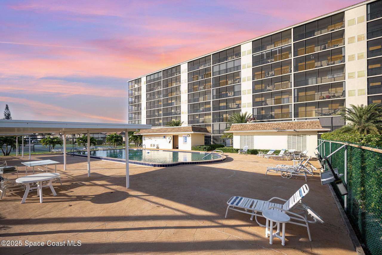 500 Palm Springs Boulevard - Photo 1