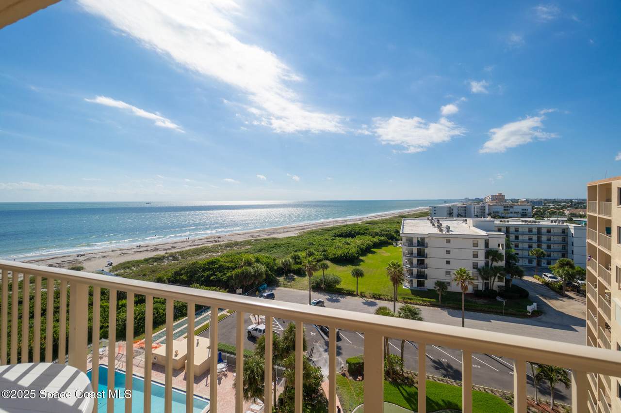 7520 Ridgewood Avenue - Photo 1