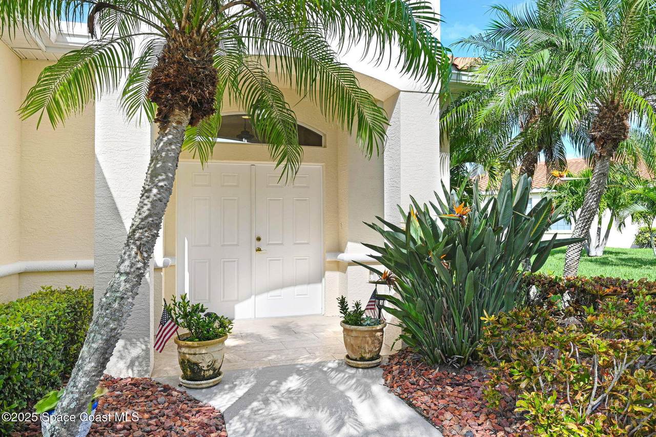 560 Casa Bella Drive - Photo 1