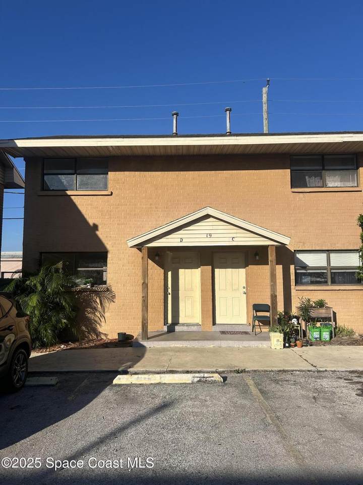 19 Ella Street - Photo 1