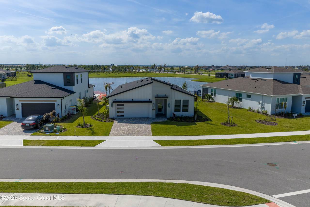 https://bt-photos.global.ssl.fastly.net/spacecoast/1280_boomver_2_1061383-2.jpg