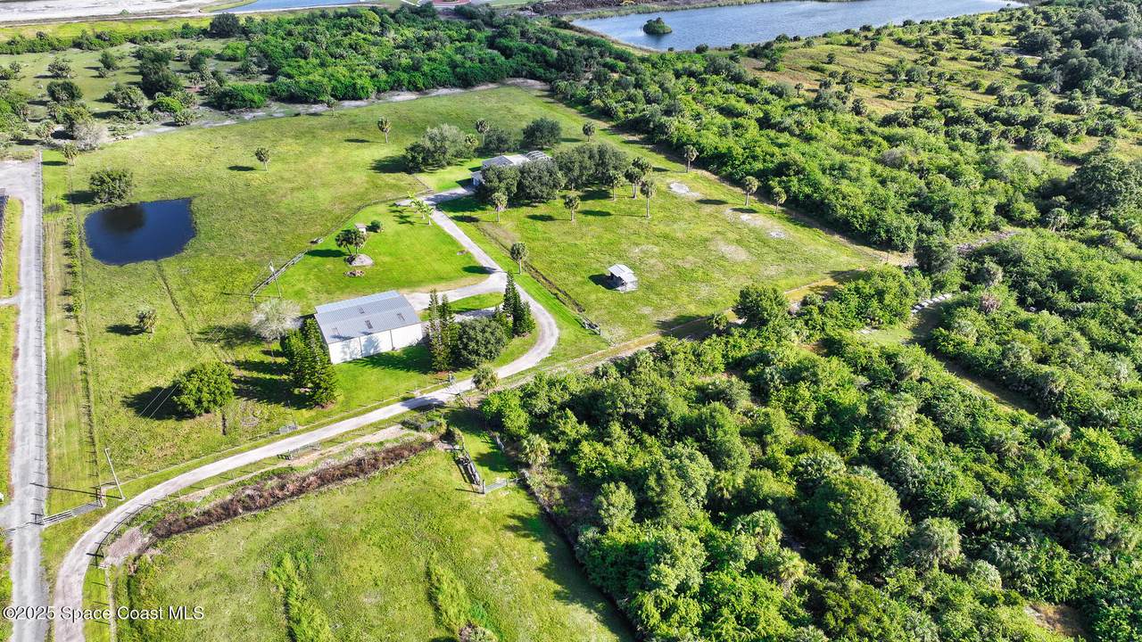 9225 Private Lane - Photo 1