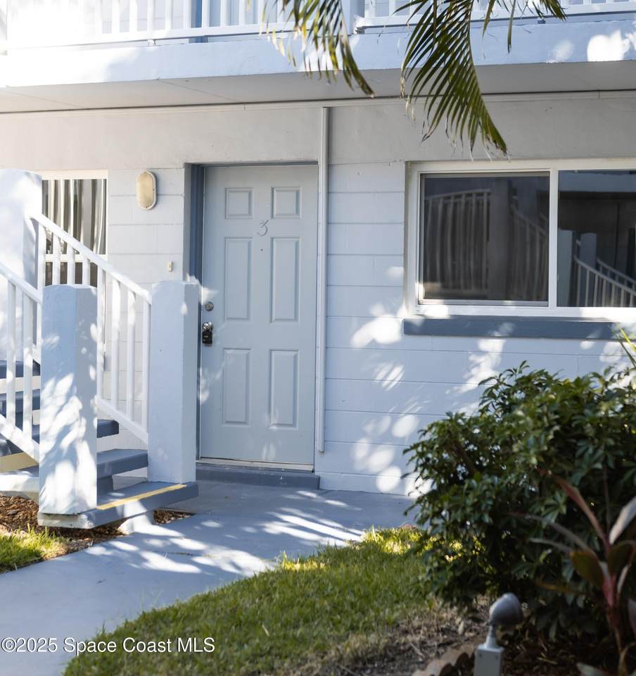 7165 Ridgewood Avenue - Photo 1