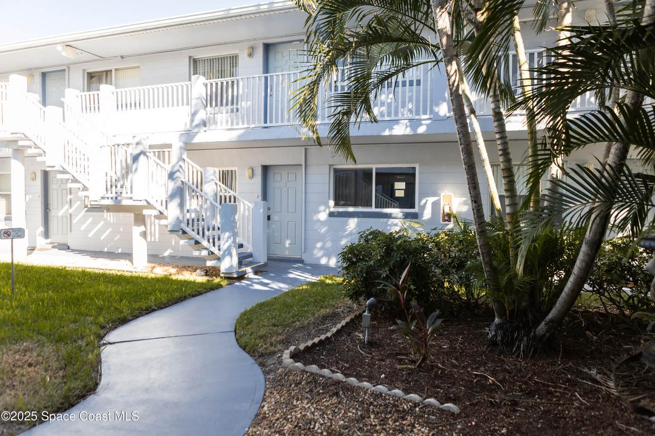 https://bt-photos.global.ssl.fastly.net/spacecoast/1280_boomver_1_1061512-2.jpg