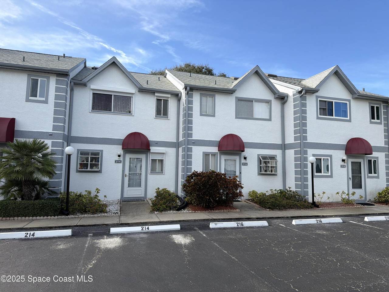 214 Seaport Boulevard - Photo 1