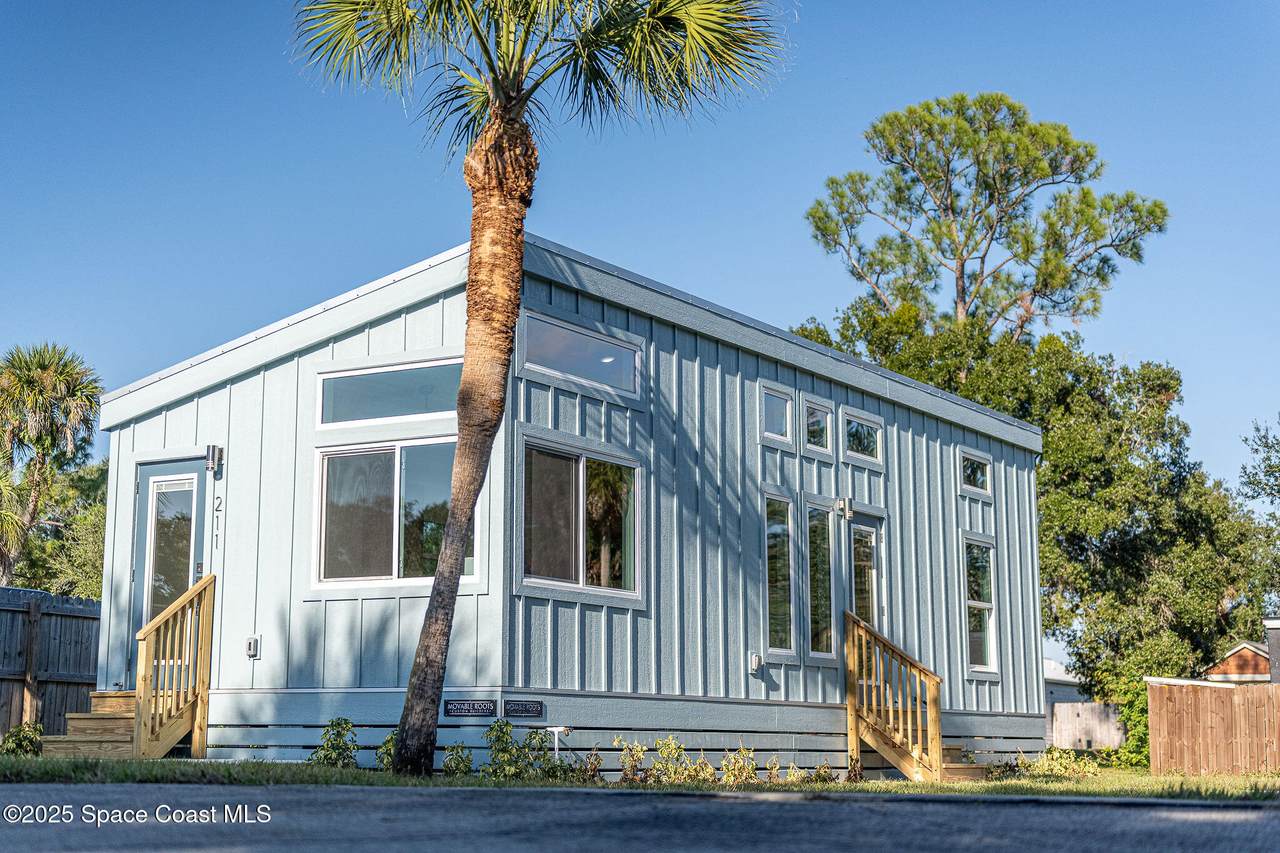 211 Teal Drive - Photo 1