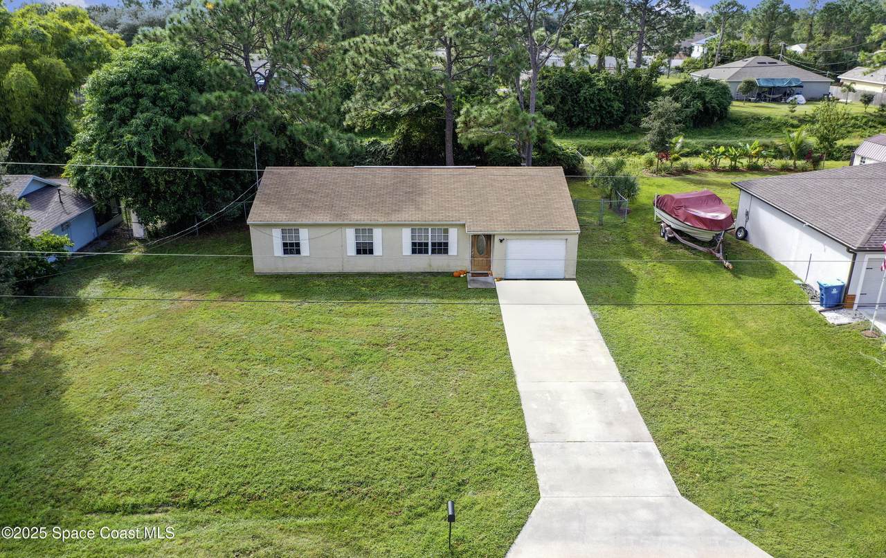 https://bt-photos.global.ssl.fastly.net/spacecoast/1280_boomver_1_1062297-2.jpg