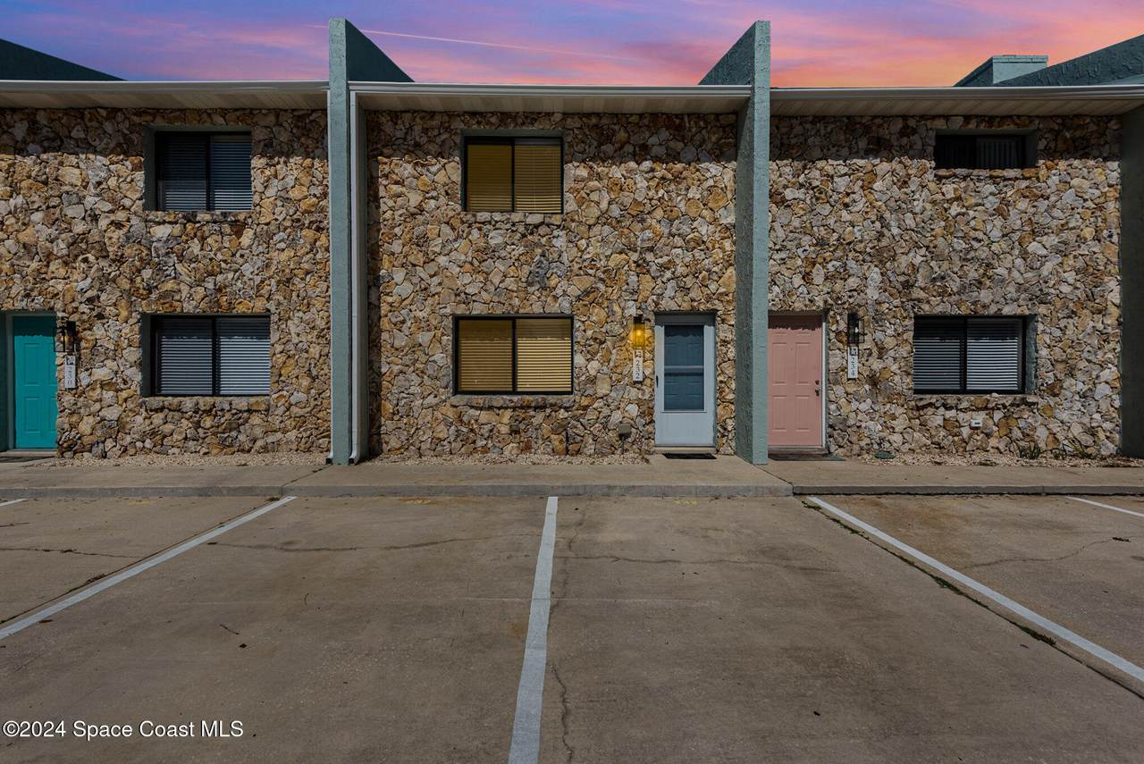 232 Chandler Street - Photo 1