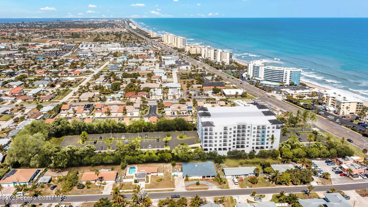https://bt-photos.global.ssl.fastly.net/spacecoast/1280_boomver_1_1063550-2.jpg