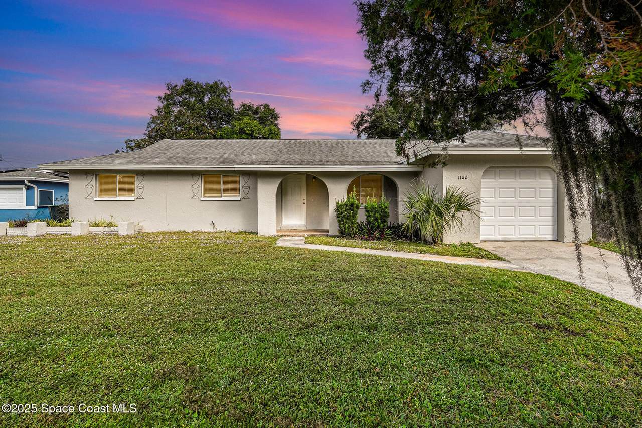 1122 Manatee Drive - Photo 1