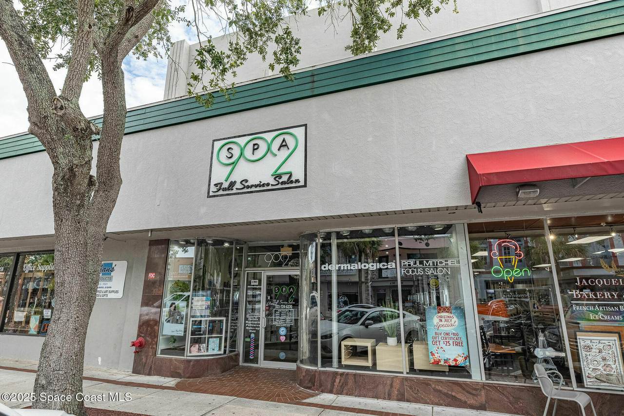 902 New Haven Avenue - Photo 1