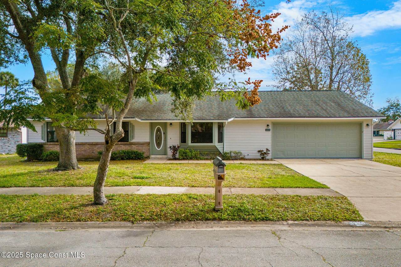 4325 Sugar Maple Court - Photo 1