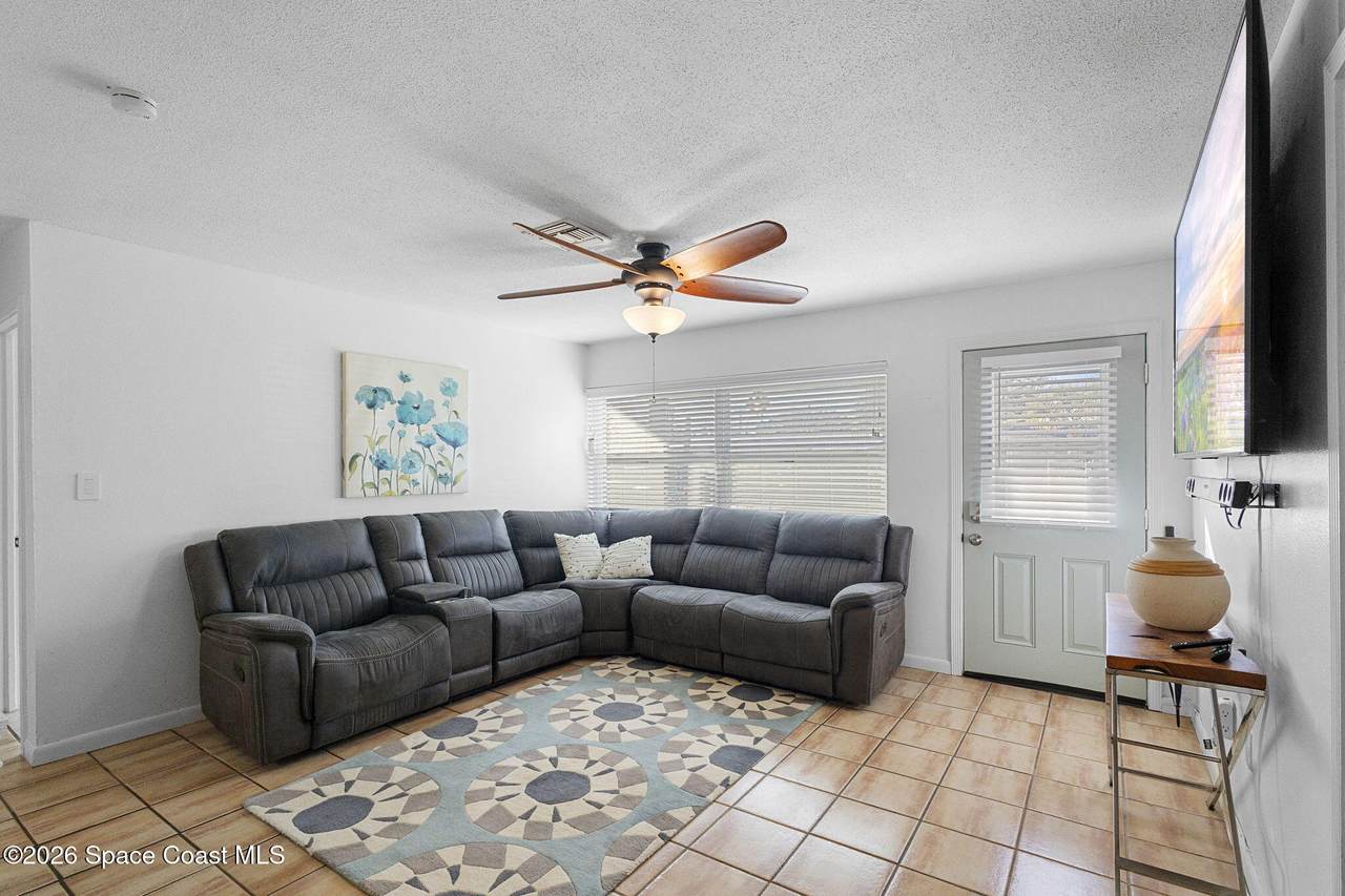 https://bt-photos.global.ssl.fastly.net/spacecoast/1280_boomver_1_1065285-2.jpg