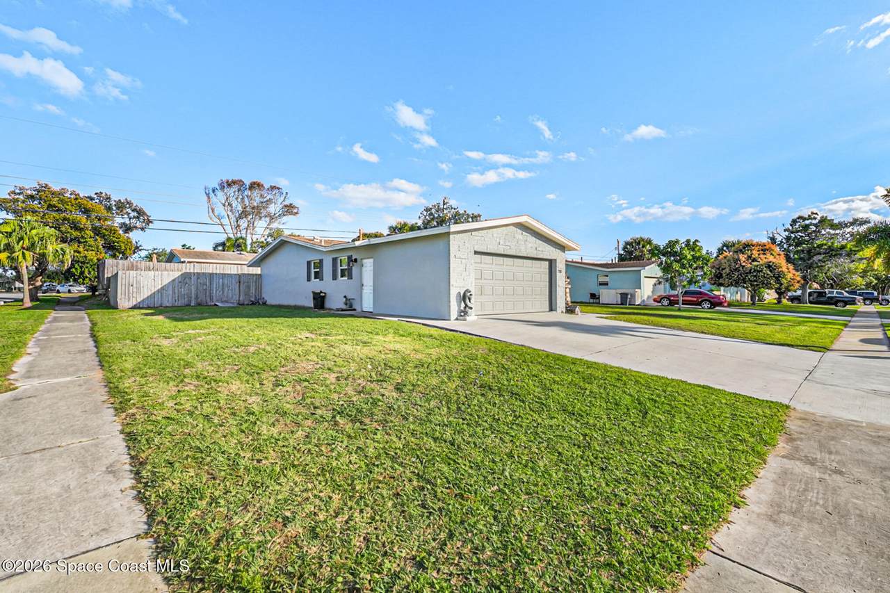 https://bt-photos.global.ssl.fastly.net/spacecoast/1280_boomver_1_1066156-2.jpg