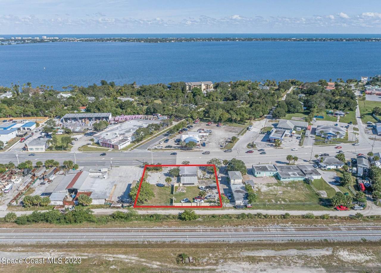 2814 Harbor City Boulevard - Photo 1