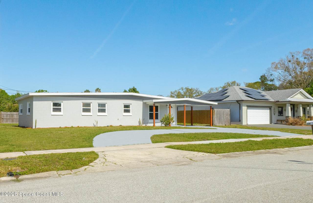 https://bt-photos.global.ssl.fastly.net/spacecoast/1280_boomver_1_1066392-2.jpg