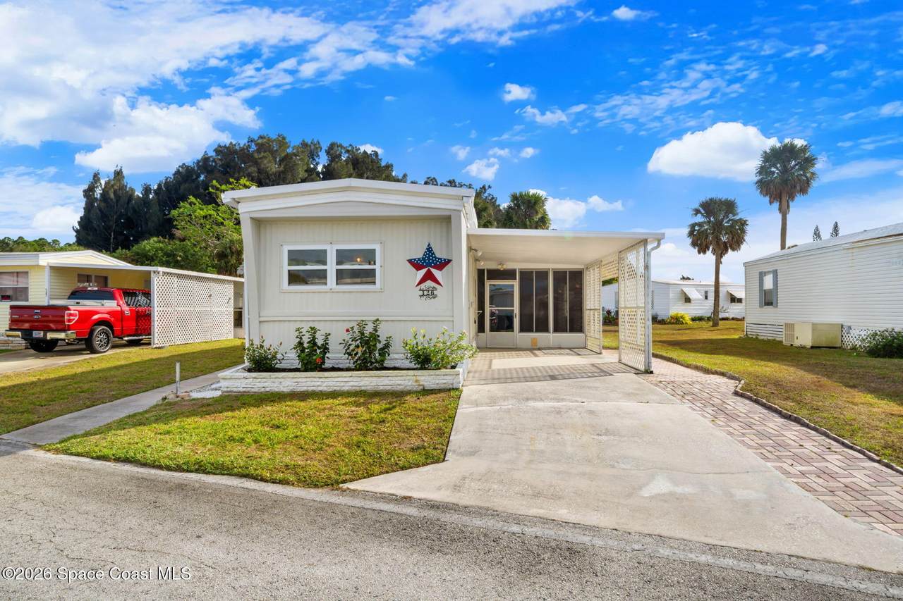 126 Holiday Park Boulevard - Photo 1