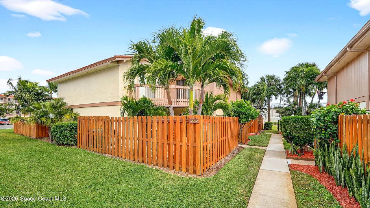 200 Banana River Boulevard - Photo 1