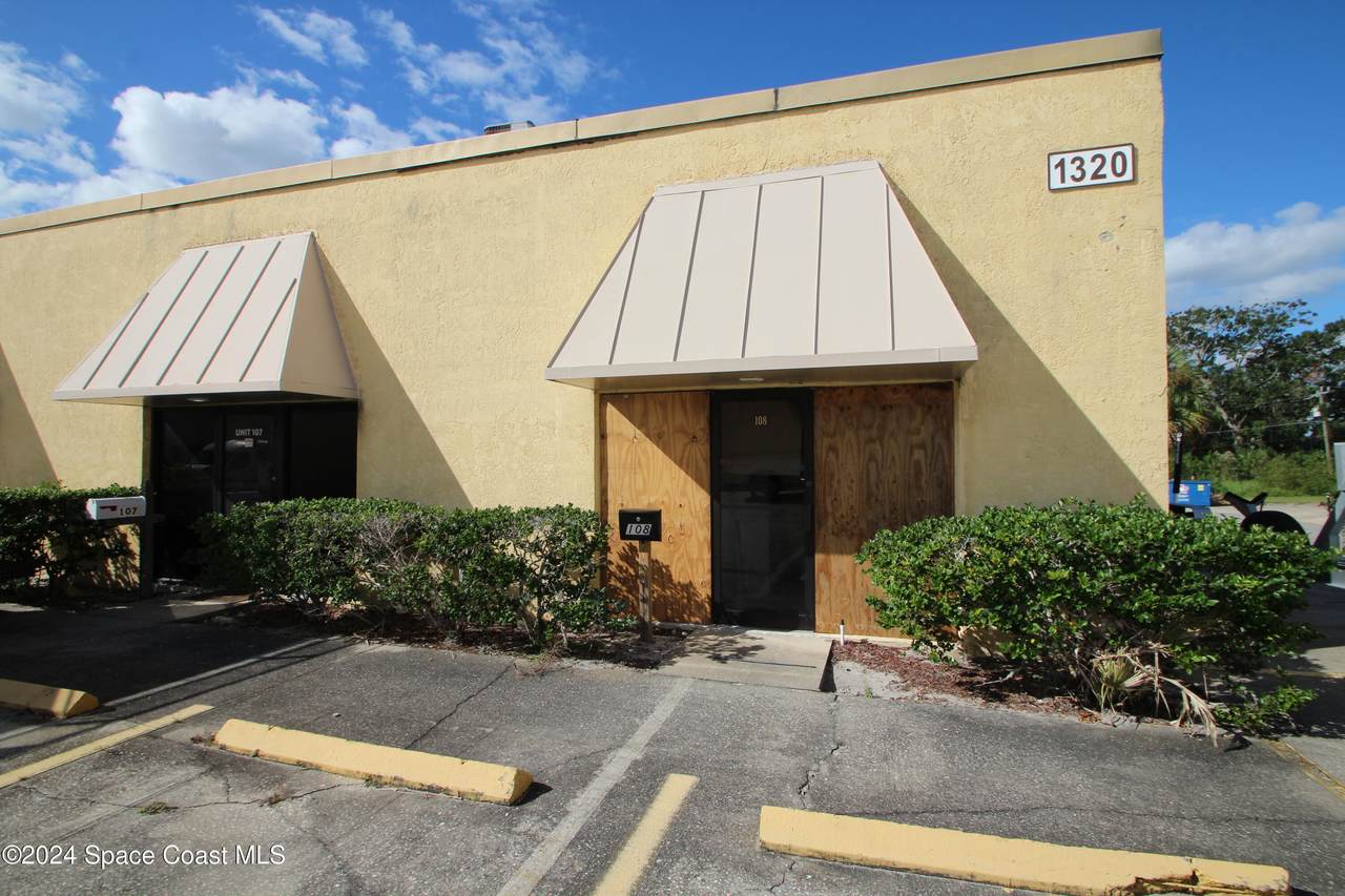 1320 Clearmont Street - Photo 1