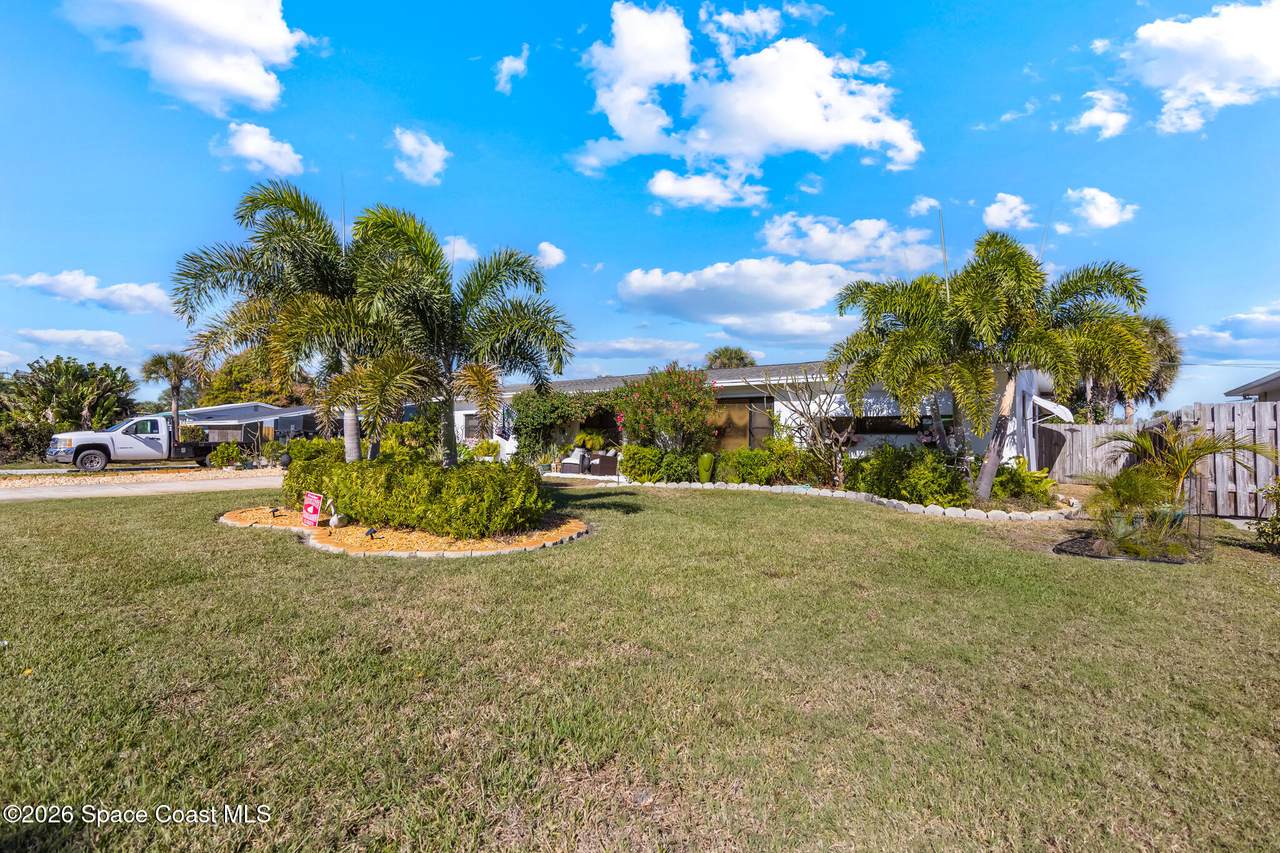 https://bt-photos.global.ssl.fastly.net/spacecoast/1280_boomver_1_1066861-2.jpg