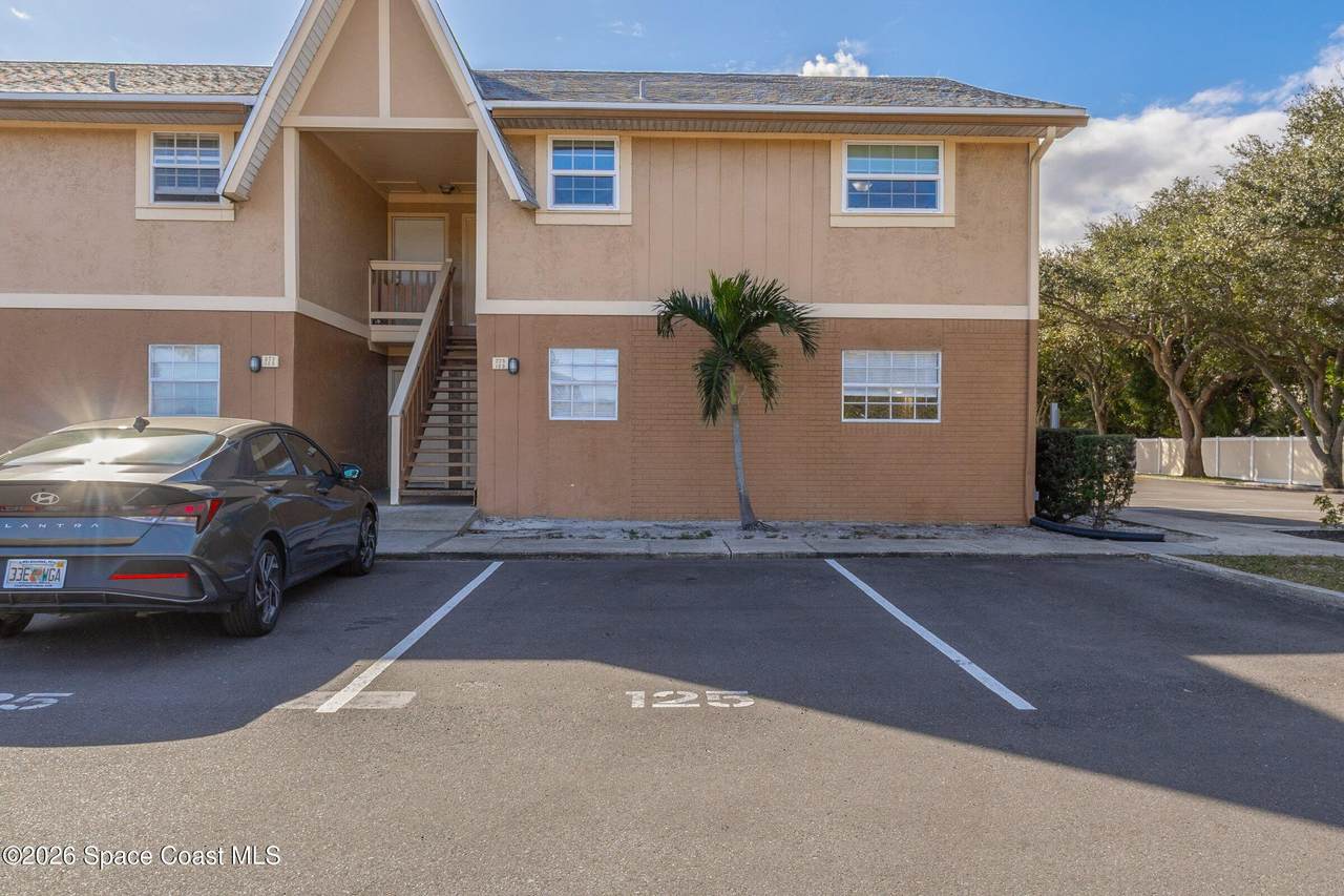 125 Bristol Lane - Photo 1