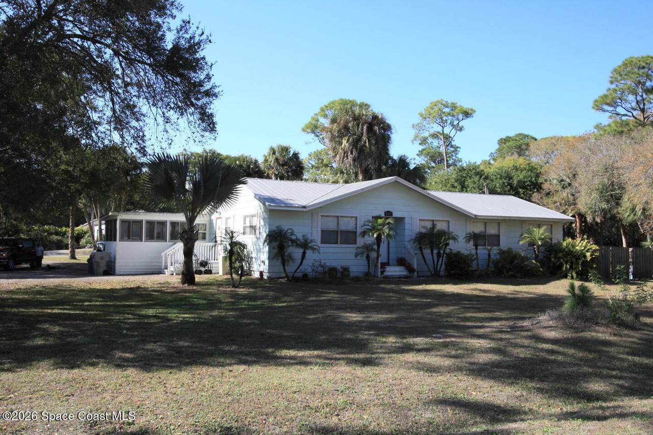 8205 93rd Avenue - Photo 1