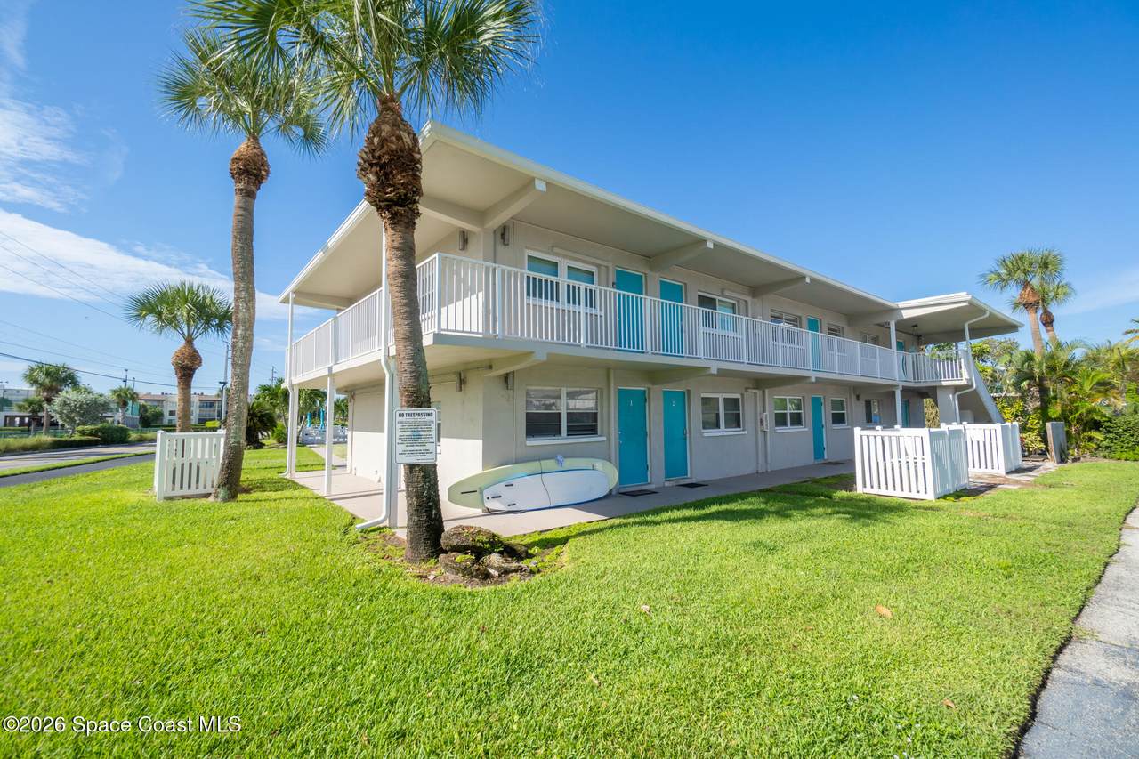 425 Tyler Avenue - Photo 1