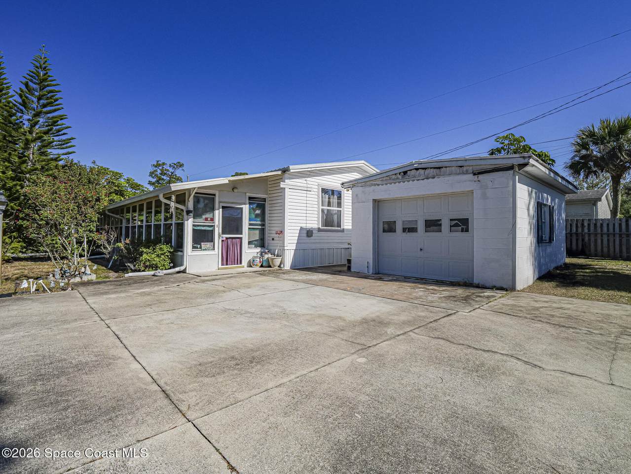https://bt-photos.global.ssl.fastly.net/spacecoast/1280_boomver_1_1067646-2.jpg