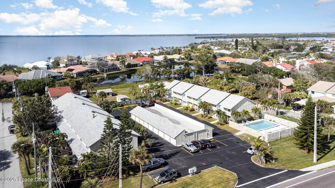 https://bt-photos.global.ssl.fastly.net/spacecoast/1280_boomver_1_1067835-2.jpg