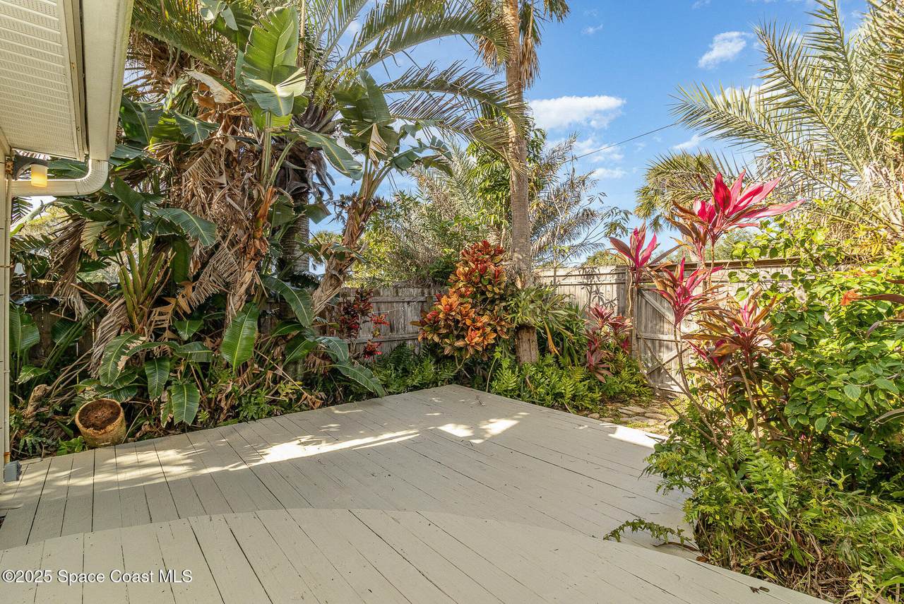 https://bt-photos.global.ssl.fastly.net/spacecoast/1280_boomver_1_1067835-2.jpg