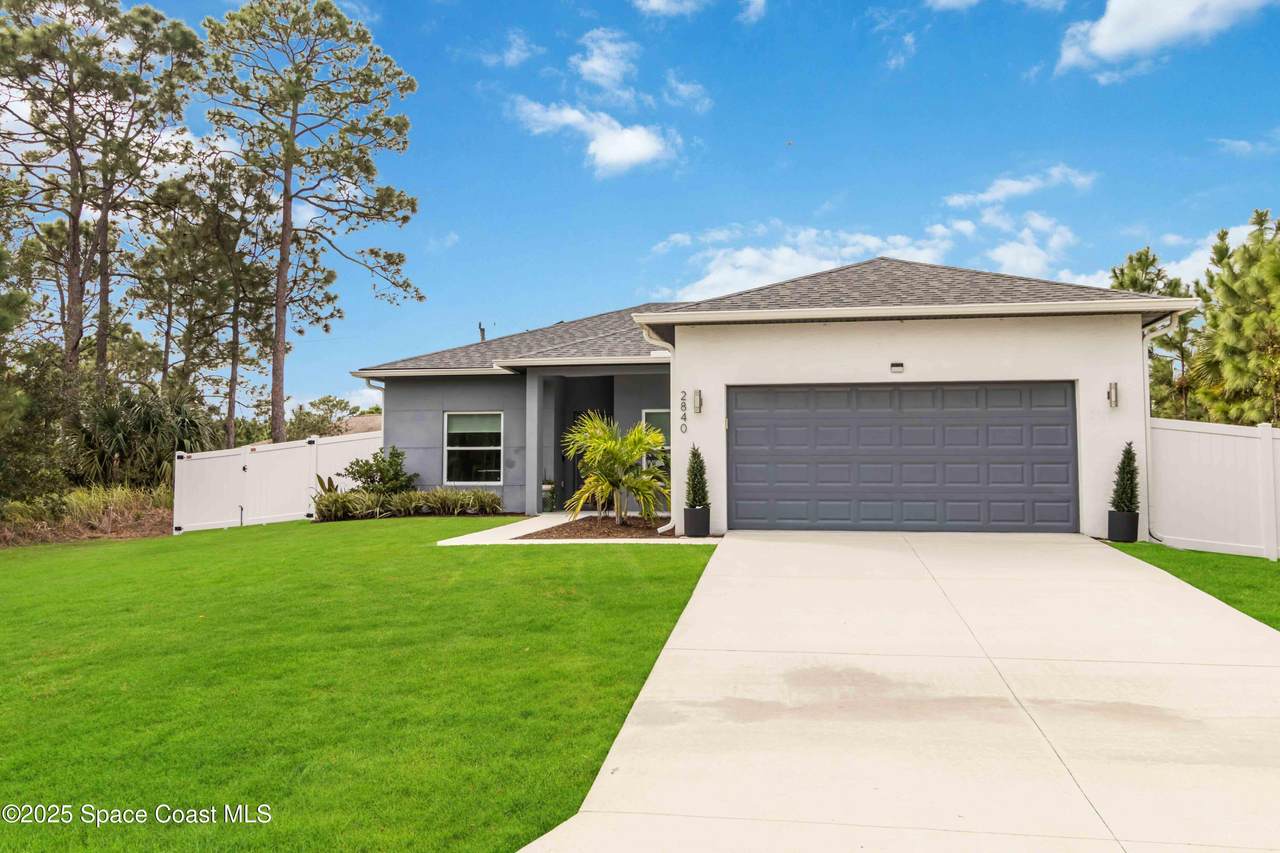 2840 Fontainebleau Avenue - Photo 1