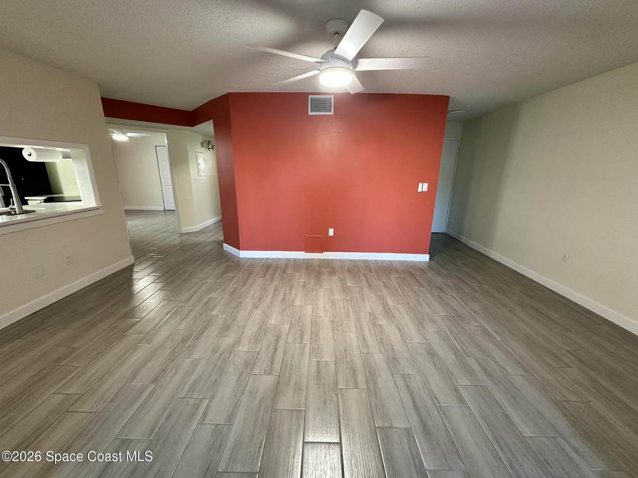 https://bt-photos.global.ssl.fastly.net/spacecoast/1280_boomver_1_1069123-2.jpg