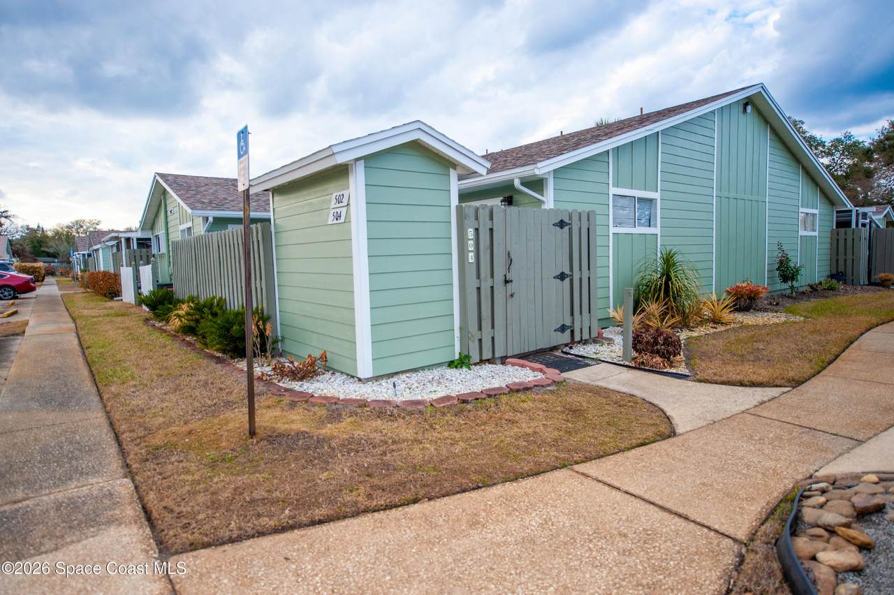 1942 Quail Ridge Court - Photo 1