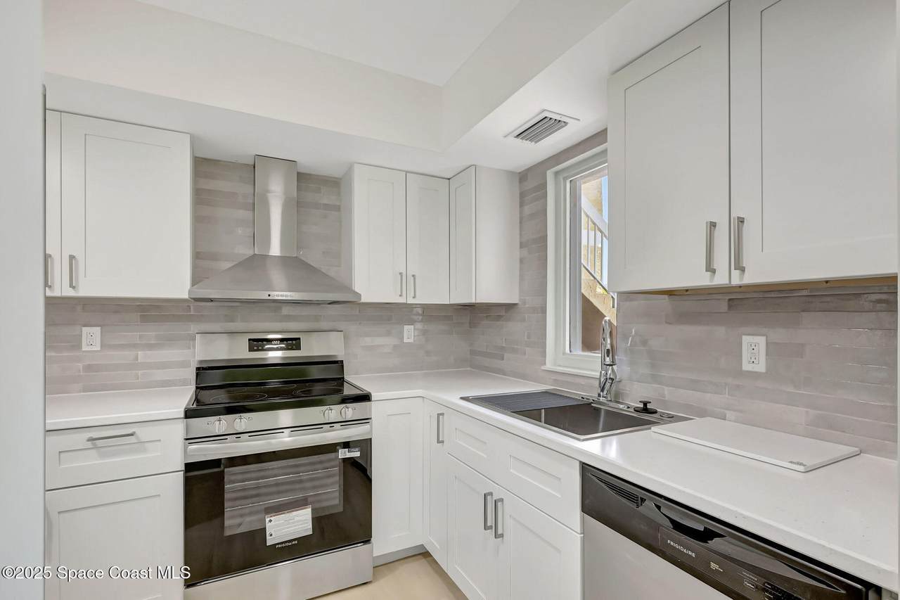 1538 Royal Green Circle - Photo 1
