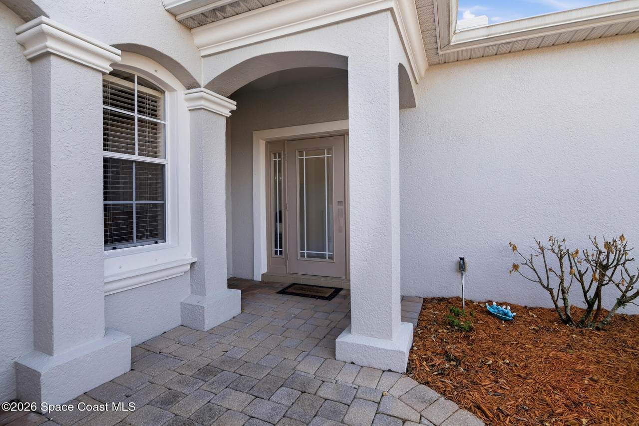 https://bt-photos.global.ssl.fastly.net/spacecoast/1280_boomver_1_1069851-2.jpg