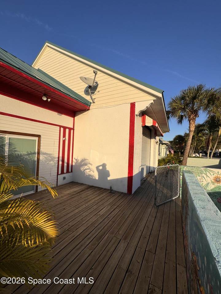 https://bt-photos.global.ssl.fastly.net/spacecoast/1280_boomver_1_1070022-2.jpg