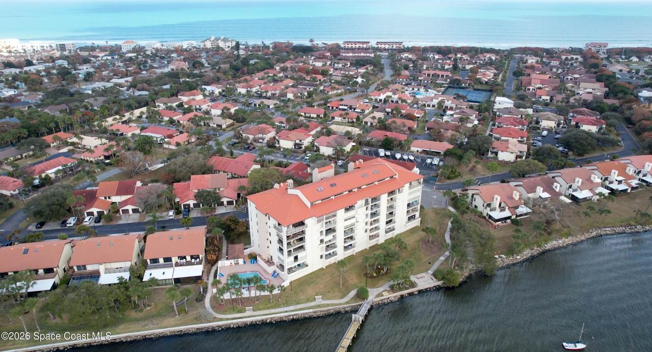 https://bt-photos.global.ssl.fastly.net/spacecoast/1280_boomver_1_1070033-2.jpg