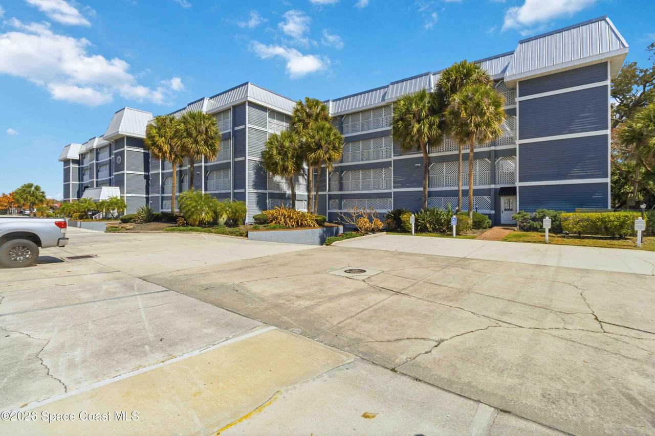 https://bt-photos.global.ssl.fastly.net/spacecoast/1280_boomver_1_1070060-2.jpg