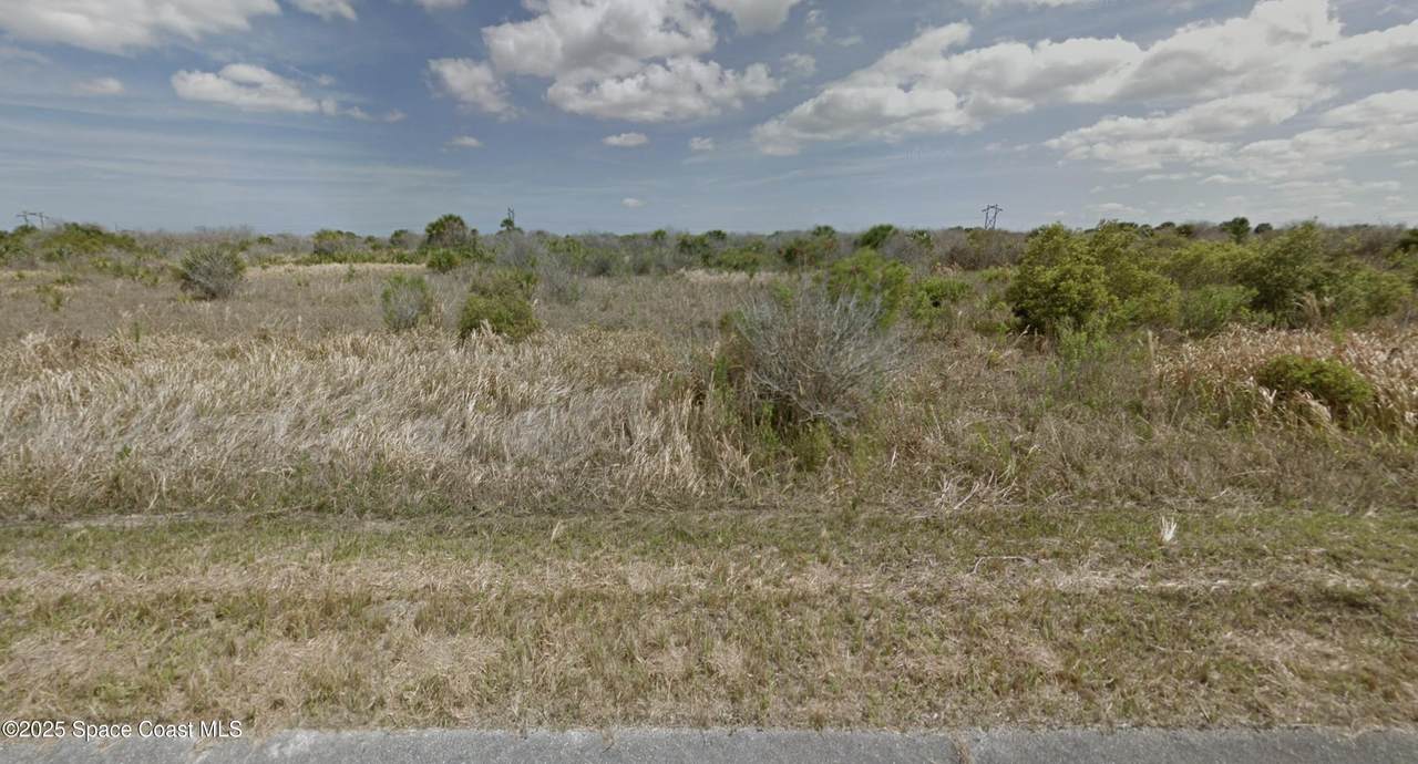 1909 Comer Terrace - Photo 1