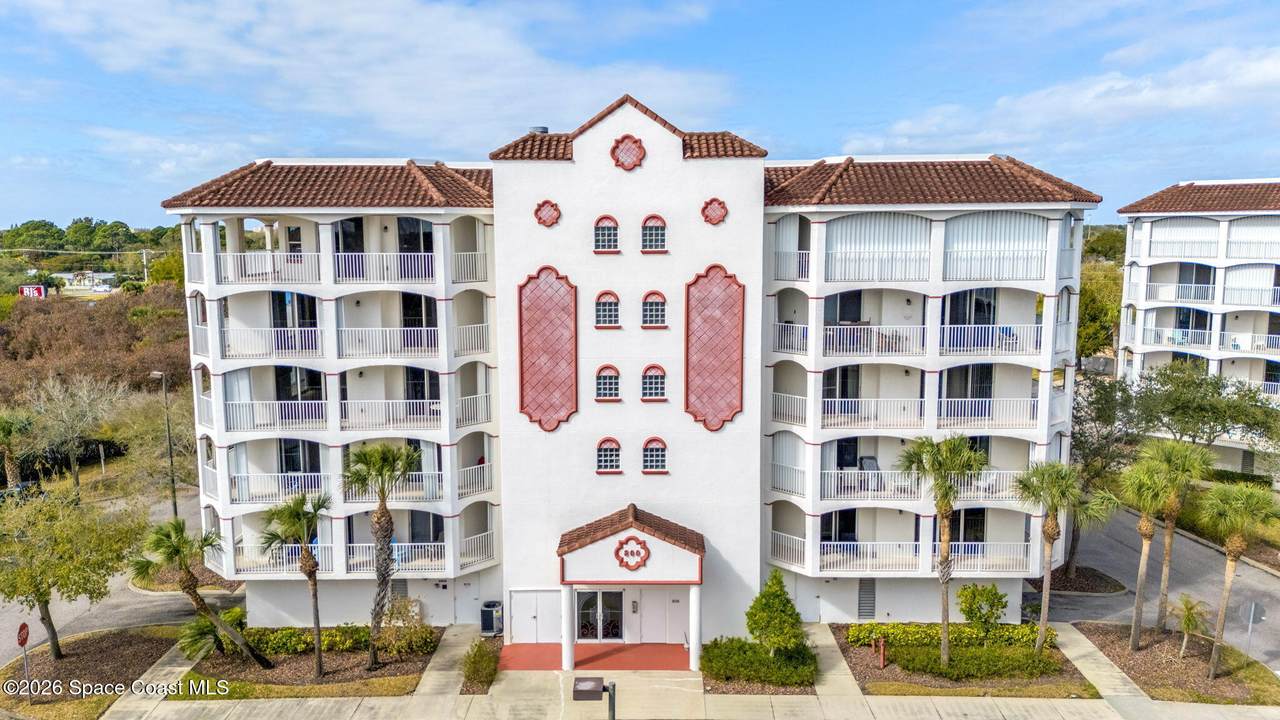 800 Del Rio Way - Photo 1