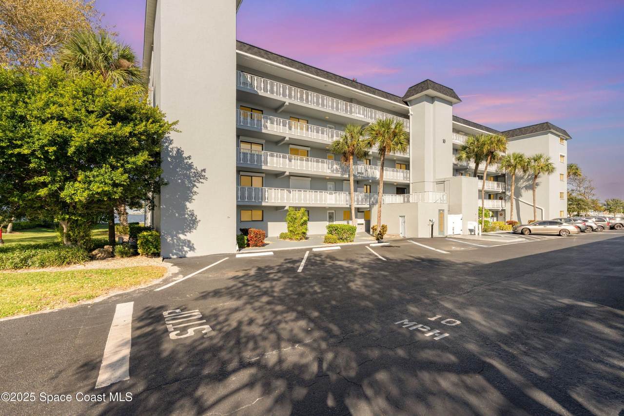 3799 Banana River Boulevard - Photo 1