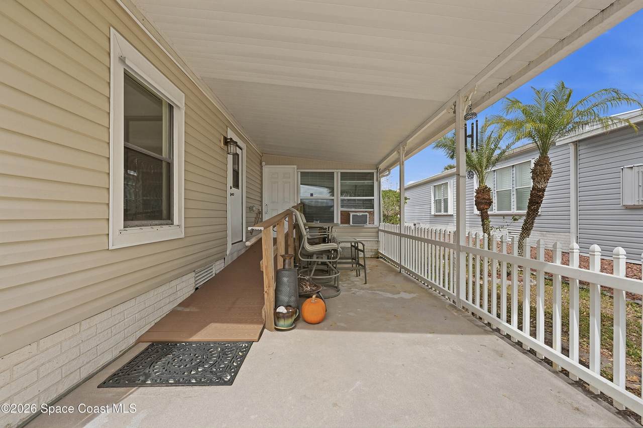 https://bt-photos.global.ssl.fastly.net/spacecoast/1280_boomver_1_1070812-2.jpg