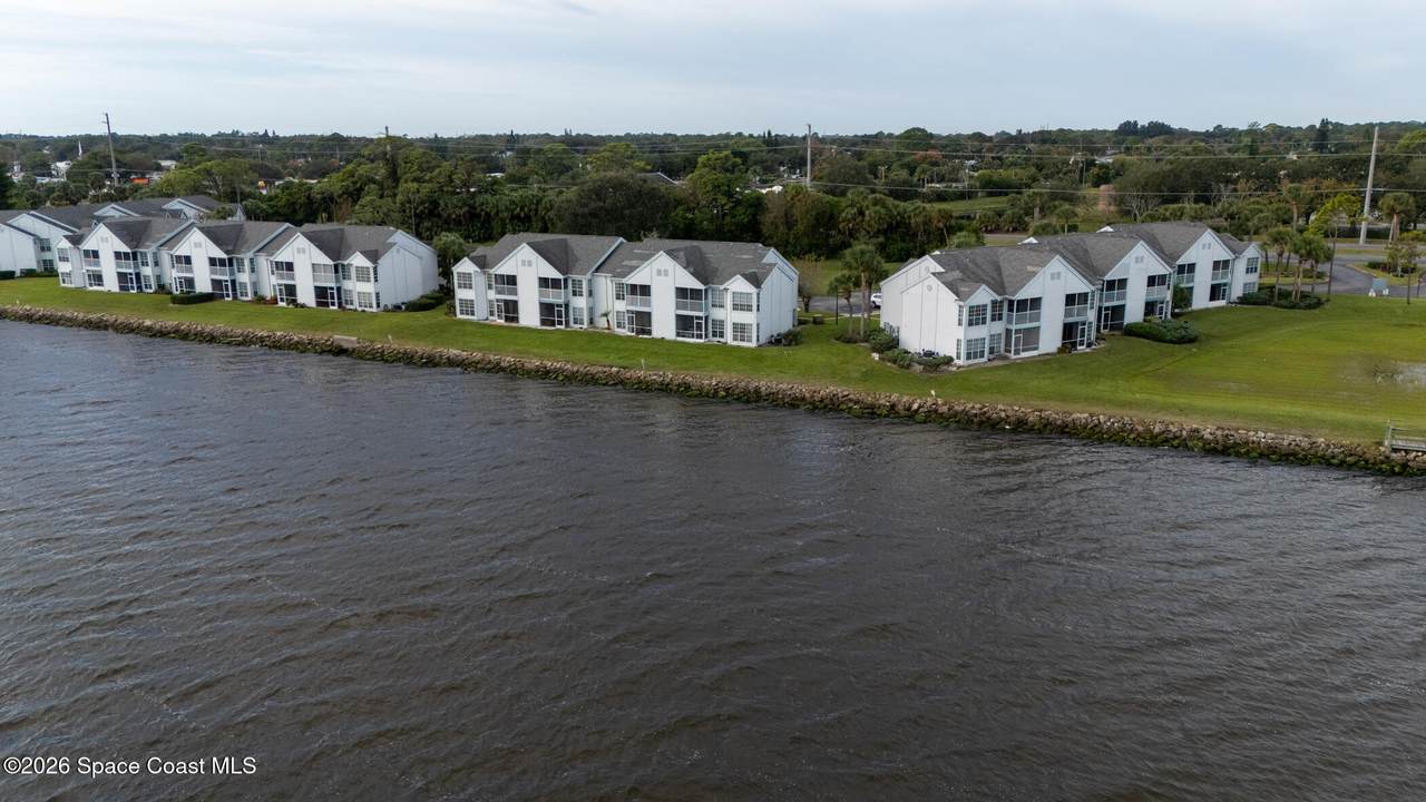 https://bt-photos.global.ssl.fastly.net/spacecoast/1280_boomver_1_1070834-2.jpg