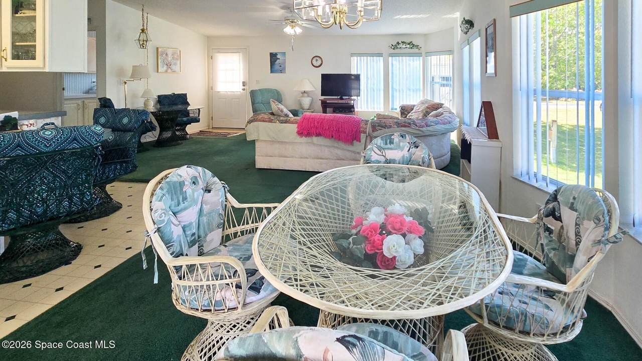 https://bt-photos.global.ssl.fastly.net/spacecoast/1280_boomver_3_1070862-2.jpg