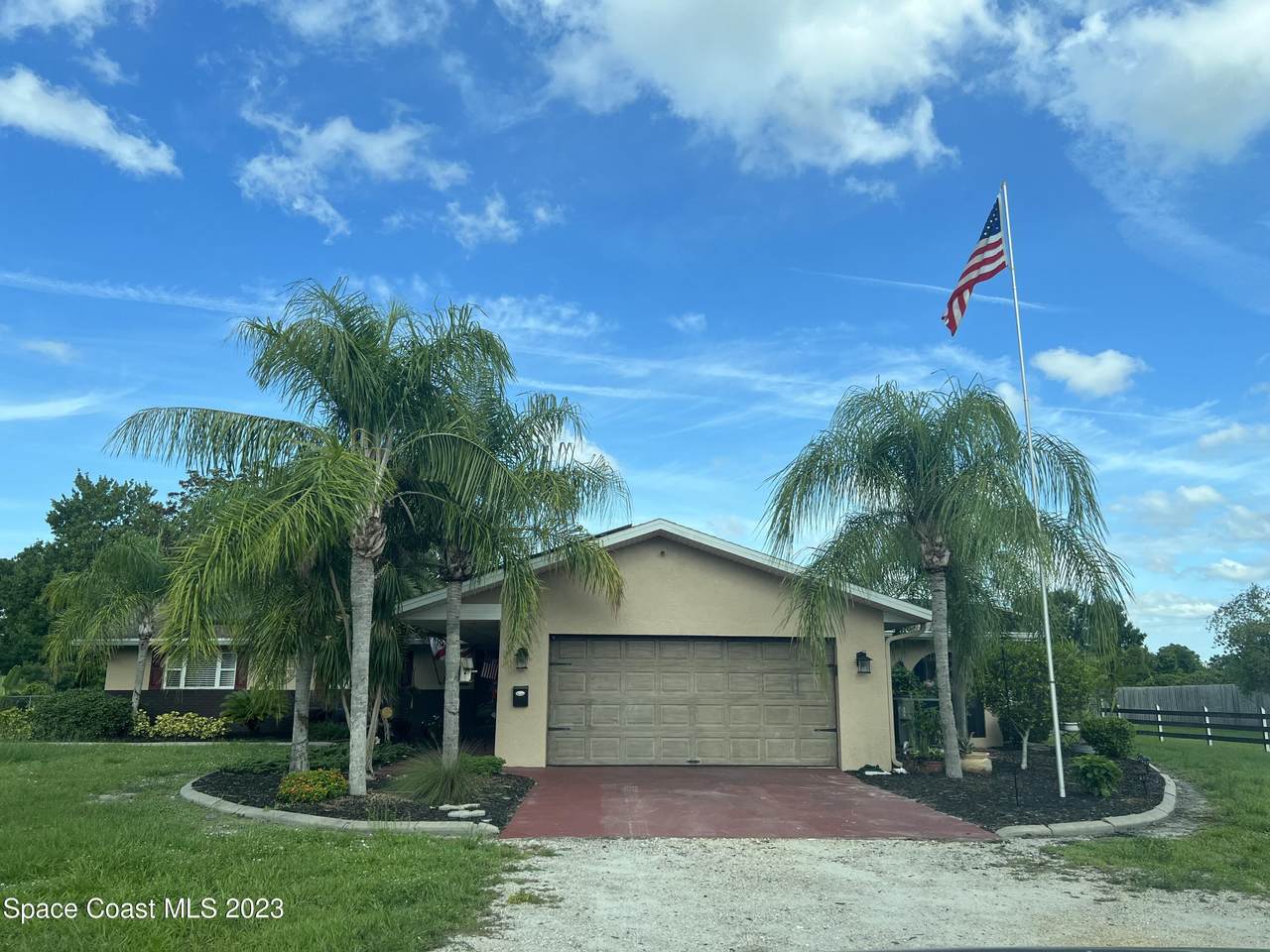 6922 Babcock Street - Photo 1
