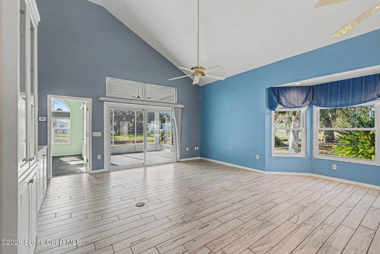 https://bt-photos.global.ssl.fastly.net/spacecoast/1280_boomver_1_1070881-2.jpg