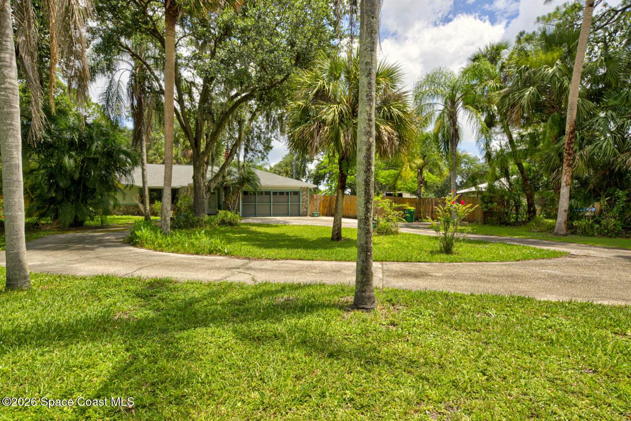 5320 Shadwell Avenue - Photo 1