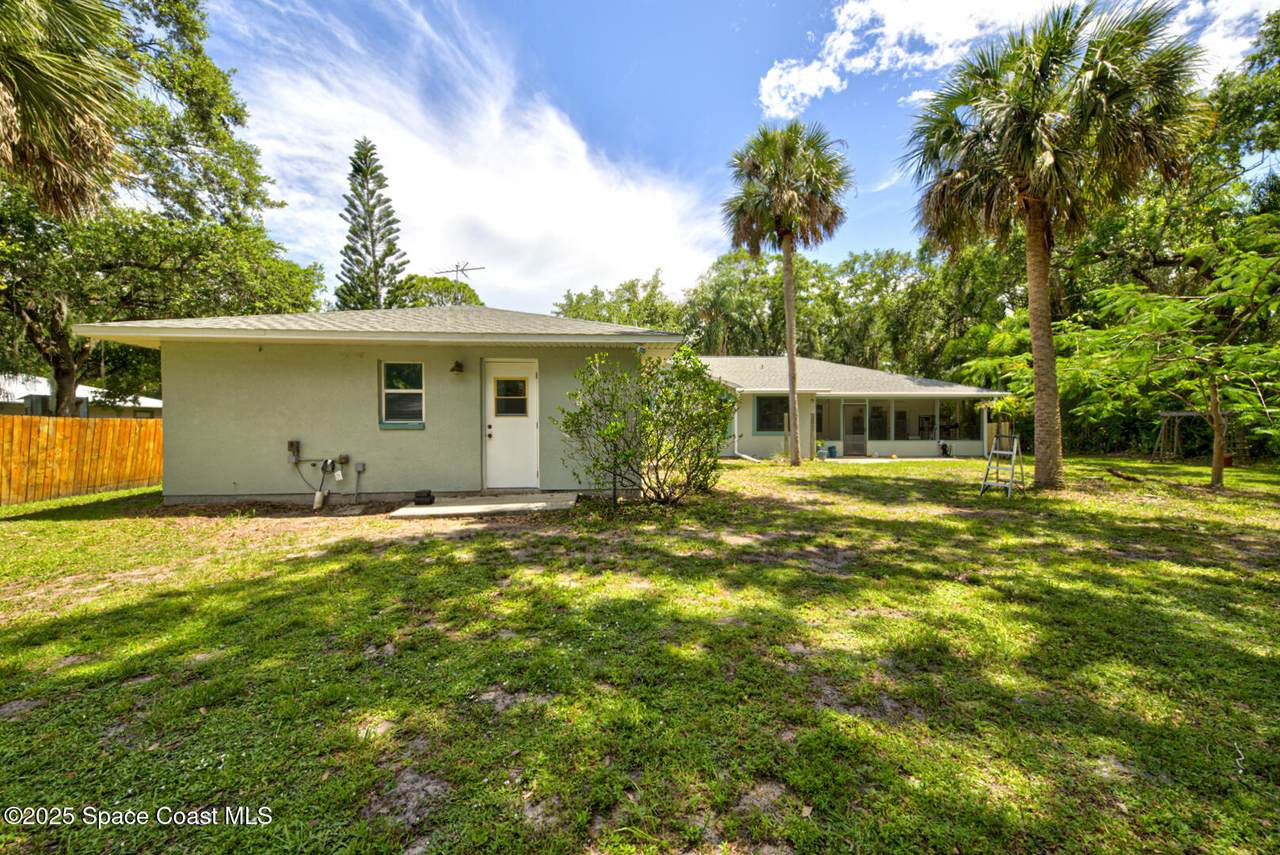 https://bt-photos.global.ssl.fastly.net/spacecoast/1280_boomver_1_1071342-2.jpg